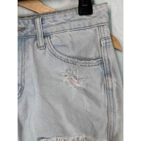 Vervet junior’s Light Wash Distressed Denim Shorts With Frayed Hem - Picture 2 of 15